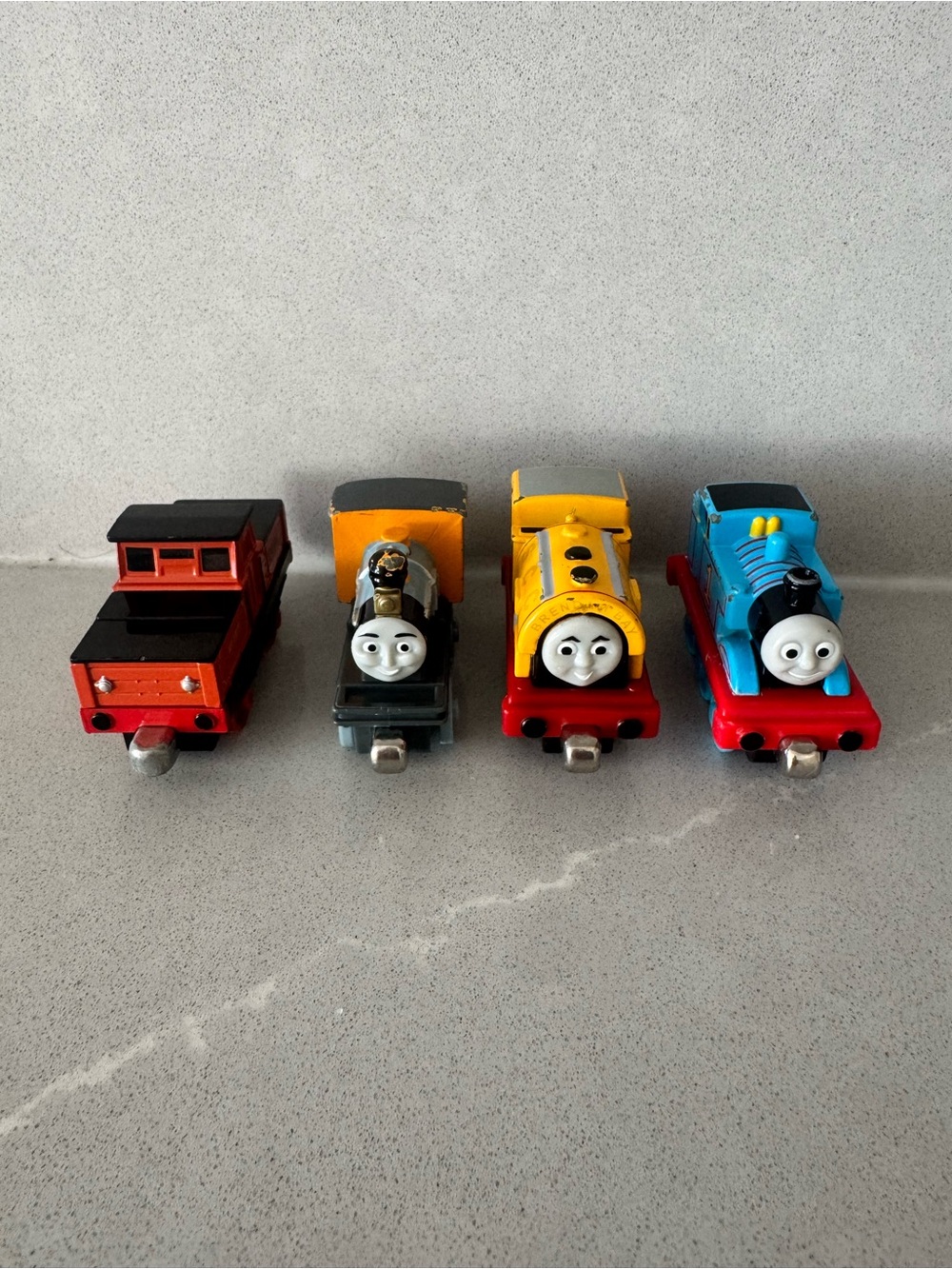 Thomas & Friends Take-n-Play Die-Cast Train Lot Thomas Bill Bash Stafford